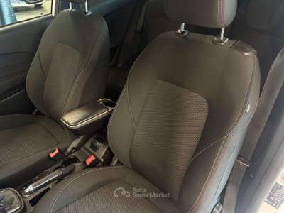Ford Fiesta Fiesta 3p 1.5 tdci ST-Line 85cv Bianco usata Crema