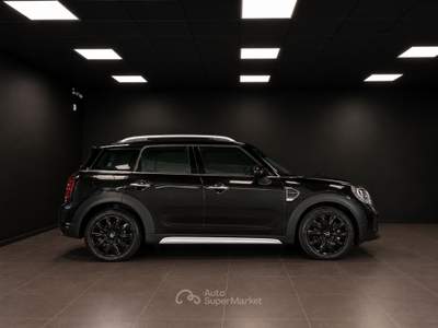 MINI Cooper Countryman 1.5 Twin Power Turbo Steptronic Nero usata Crema