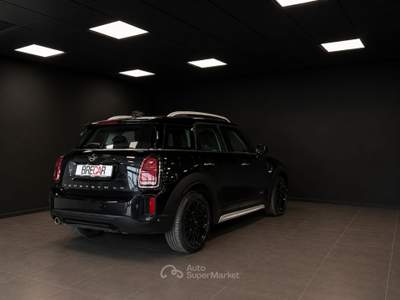 MINI Cooper Countryman 1.5 Twin Power Turbo Steptronic Nero usata Crema