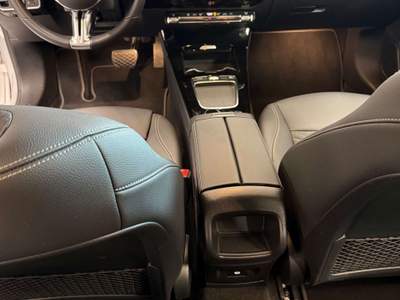 Mercedes-Benz Classe A Progressive Advanced 7G-DCT Argento usata Crema