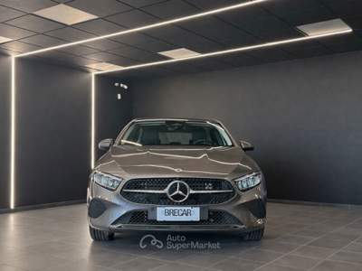 Mercedes-Benz Classe A e Plug-In-Hybrid Progressive Advanced Speedshift DCT AMG 8G usata Crema