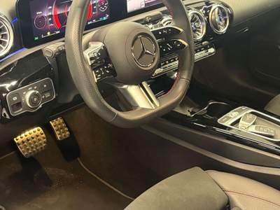 Mercedes-Benz Classe A AMG Line Advanced 7G-DCT Blu/Azzurro usata Crema