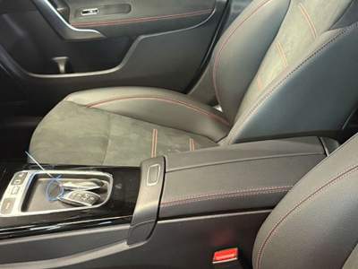 Mercedes-Benz CLA 200 AMG Line Advanced Plus auto Grigio usata Crema