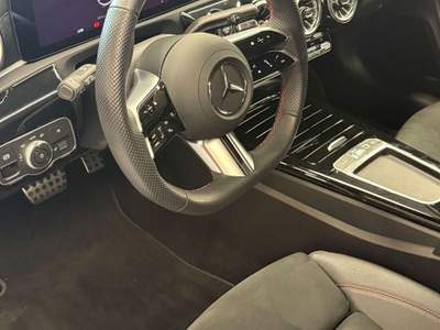 Mercedes-Benz CLA 200 AMG Line Advanced Plus auto Grigio usata Crema