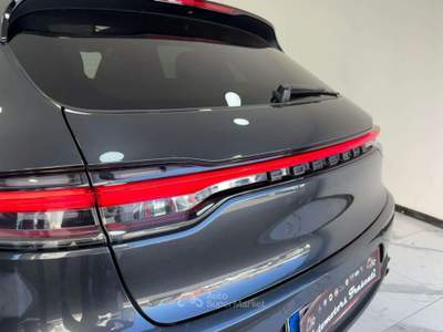 Porsche Macan 2.0 245cv pdk-TETTO-GARANTITO-2021 usata Roma