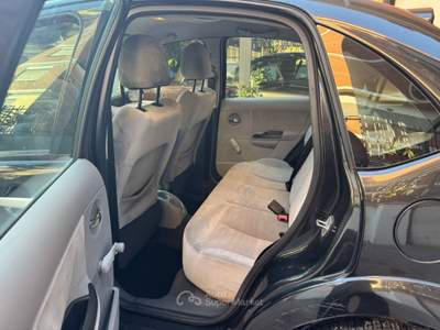 Citroen C1 C3 1.4 16v 75cv GPL Ok Neop. Nero usata Roma