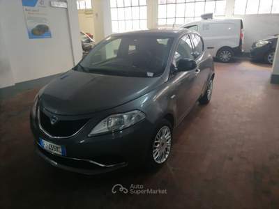 Lancia Ypsilon Ecoshic Gpl Gold Ok Neop. Nero usata Roma