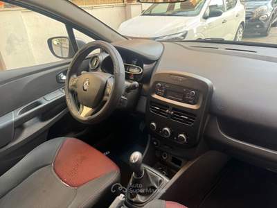 Renault Clio 1.2 16v 75 cv live GPL Ok Neop. Grigio usata Roma
