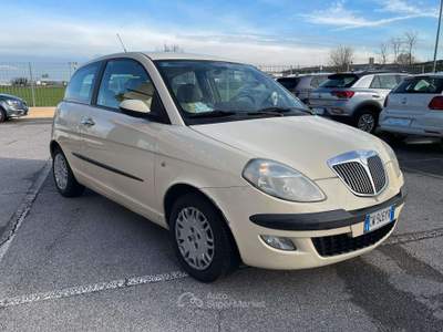 Lancia Ypsilon Ypsilon 1.2 16v Argento GPL/Benzina 5 Posti usata Leno