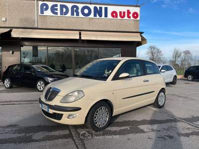 Lancia Ypsilon Ypsilon 1.2 16v Argento GPL/Benzina 5 Posti usata Leno