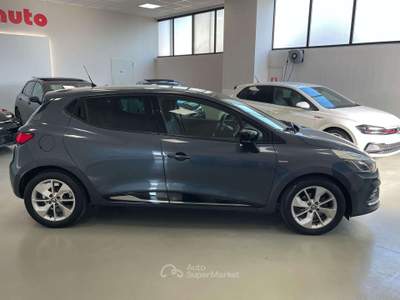 Renault Clio Clio 5p 1.2 Limited 73CV E6 Neopatentati Grigio usata Leno