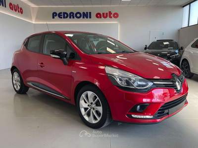 Renault Clio Clio 1.2 16V 75CV 5p limited Neopatentati Rosso usata Leno