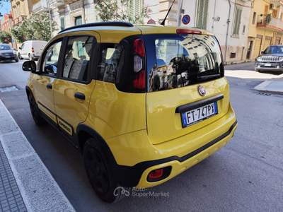 Fiat Panda BENZ/GPL 69CV CROSS 5 POSTI Giallo usata CORATO