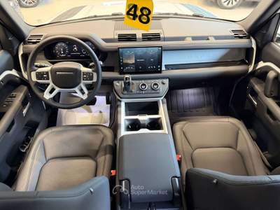 Land Rover Defender 110 3.0d mhev S awd 200cv auto 23" usata Merano