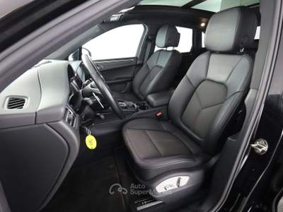 Porsche Macan 2.0 TETTO PANORAMICO APRIBILE,CERCHI 21,SEDILI ANT Nero usata Milano