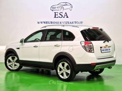 Chevrolet Captiva Captiva 7 POSTI 2.2 LTZ 184cv auto Bianco usata Brescia