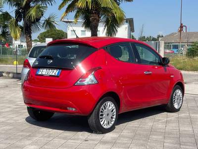 Lancia Ypsilon Silver km 9.800!!! Rosso usata Manzano