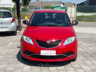 Lancia Ypsilon Silver km 9.800!!! Rosso usata Manzano
