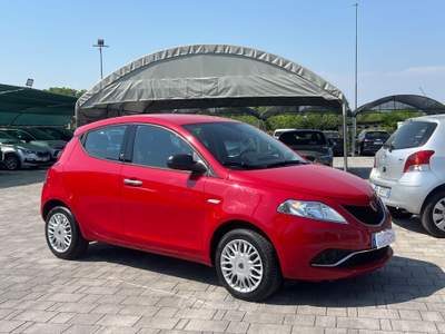 Lancia Ypsilon Silver km 9.800!!! Rosso usata Manzano