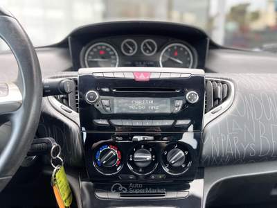 Lancia Ypsilon Benzina 69CV E5 Neo - 2013 Bianco usata Roma
