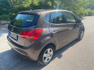 Kia Venga Active Bronzo usata Ravenna