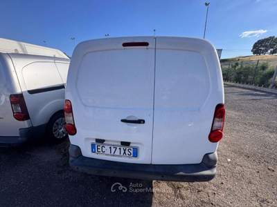 Peugeot Partner 1.6 hdi 16v 90cv L2 Affai. 2p. Bianco usata Roma