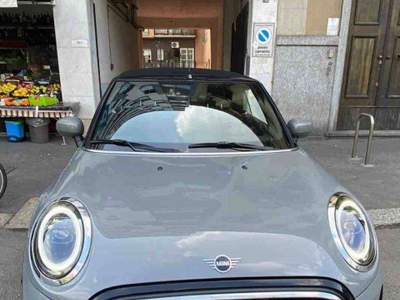 MINI Cooper Mini IV Cabrio F57 2021 1.5 autom. NEOPATENTATI no promo prezzo reale Grigio usata Milano