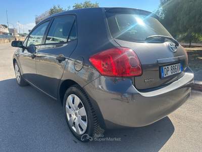 Toyota Auris 1.4 DIESEL 2008 - SPAZIOSA Grigio usata Terlizzi