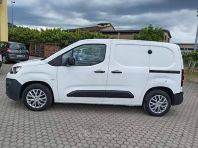 Citroen Berlingo van M 1.5 bluehdi 100cv S&amp;S Club 3p.ti Bianco usata Cigognola