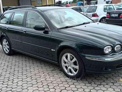 Jaguar X-Type 2.0D cat Wagon PER COMMERCIANTI Verde usata Cigognola