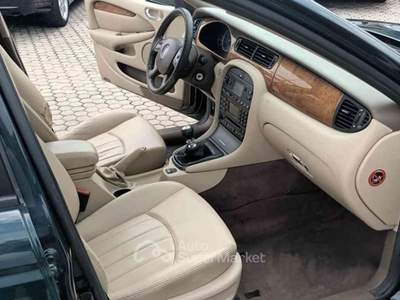 Jaguar X-Type 2.0D cat Wagon PER COMMERCIANTI Verde usata Cigognola