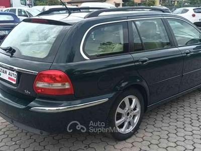 Jaguar X-Type 2.0D cat Wagon PER COMMERCIANTI Verde usata Cigognola