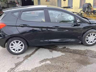 Ford Fiesta 1.1BEN. 5 porte ST-Line INCIDENTATA Nero usata Cigognola
