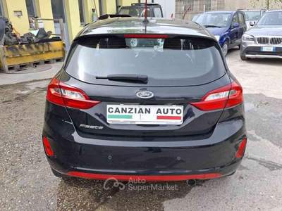 Ford Fiesta 1.1BEN. 5 porte ST-Line INCIDENTATA Nero usata Cigognola