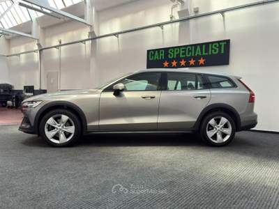 Volvo V60 Cross Country 2.0 d4 Geartronic Pro AWD MY20 - APPLE CAR PLAY|NAVI|SENSORI Grigio usata Como