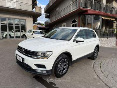 Volkswagen Tiguan Tiguan 1.6 TDI Business BMT Bianco usata SANTA MARIA NUOVA Volkswagen Tiguan Tiguan 1.6 TDI Business BMT Bianco usata SANTA MARIA NUOVA
