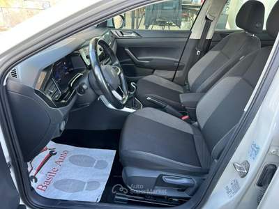 Volkswagen Taigo Life Beige usata Altamura