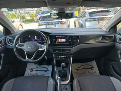 Volkswagen Taigo Life Beige usata Altamura