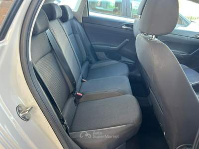 Volkswagen Taigo Life Beige usata Altamura