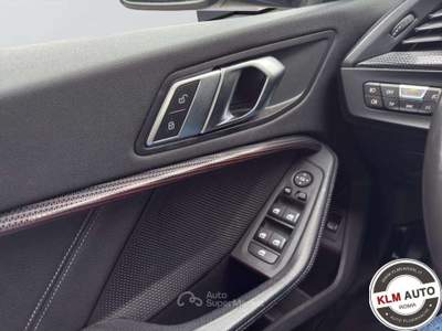 BMW Serie 1 118i 118 i 5p. M sport automatica F40 Grigio usata Roma