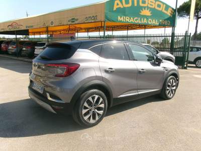 Renault Captur CAPTUR 1.0 GPL 100CV INTENS FULL OPTIONAL 21/12/2020 Grigio usata Giugliano in Campania