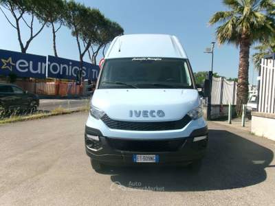 Iveco Daily 35C13 2.3 130CV E5 FURGONE GEMELLATO P.3520 H3 **135000KM** Blu/Azzurro usata Giugliano in Campania