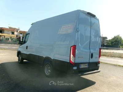 Iveco Daily 35C13 2.3 130CV E5 FURGONE GEMELLATO P.3520 H3 **135000KM** Blu/Azzurro usata Giugliano in Campania