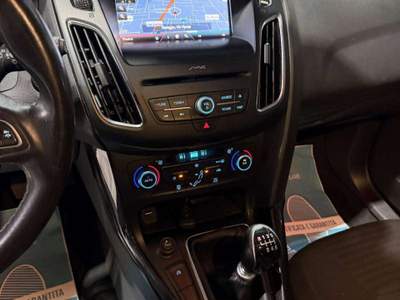 Ford Focus IVA ESPOSTA Titanium Diesel Euro6 Neopatentati usata Sedriano