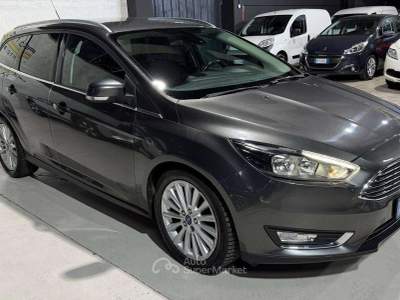 Ford Focus IVA ESPOSTA Titanium Diesel Euro6 Neopatentati usata Sedriano