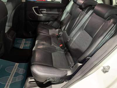 Land Rover Discovery Sport 150cv Bianco usata Sedriano