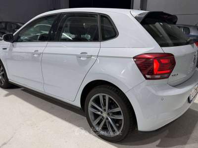 Volkswagen Polo R-Line Km 68.000 Neopatentati usata Sedriano