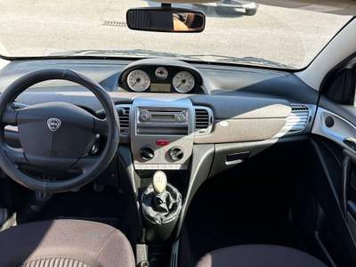 Lancia Ypsilon NEOPATENTATI UNICO PROPRIETARIO 1.2 BENZ Argento usata Orzinuovi