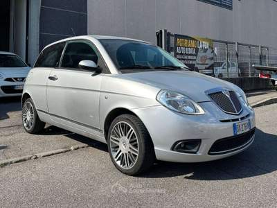 Lancia Ypsilon NEOPATENTATI UNICO PROPRIETARIO 1.2 BENZ Argento usata Orzinuovi
