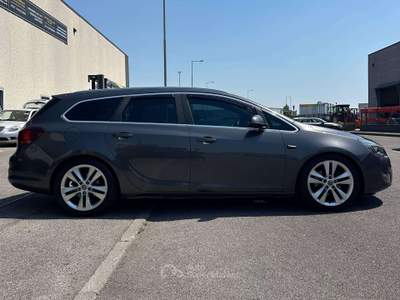 Opel Astra Sports Tourer 1.6 t. Cosmo S 180cv turbo Grigio usata Orzinuovi